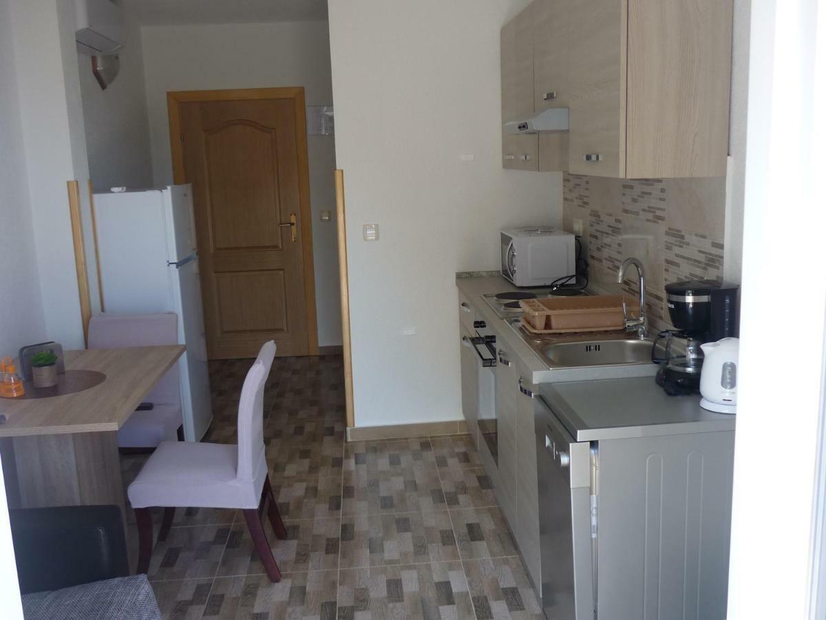 Apartman Miljenko - Matovica Kampor Exterior foto